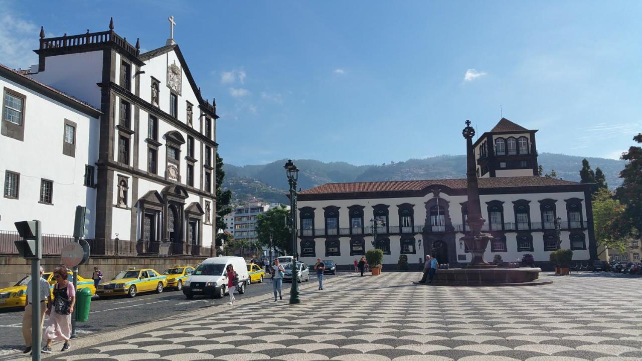 フンシャルEdificio Charles 202アパートメント エクステリア 写真